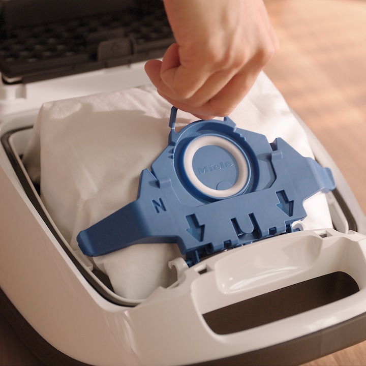 Miele GN XXL HyClean Pure / 16 Staubsaugerbeutel zum Vorteilspreis